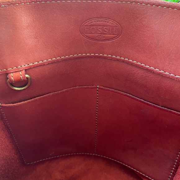 Fossil Large Oxblood Leather Tote | Slouchy Minimal Shoulder Bag - Picture 8 of 9